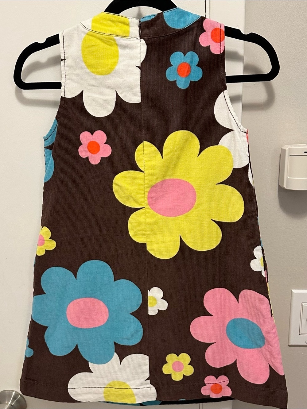 MINI BODEN Colorful Retro Daisy Corduroy Pinafore Jumper Dress Girls 7/8 NWT - Picture 2 of 7